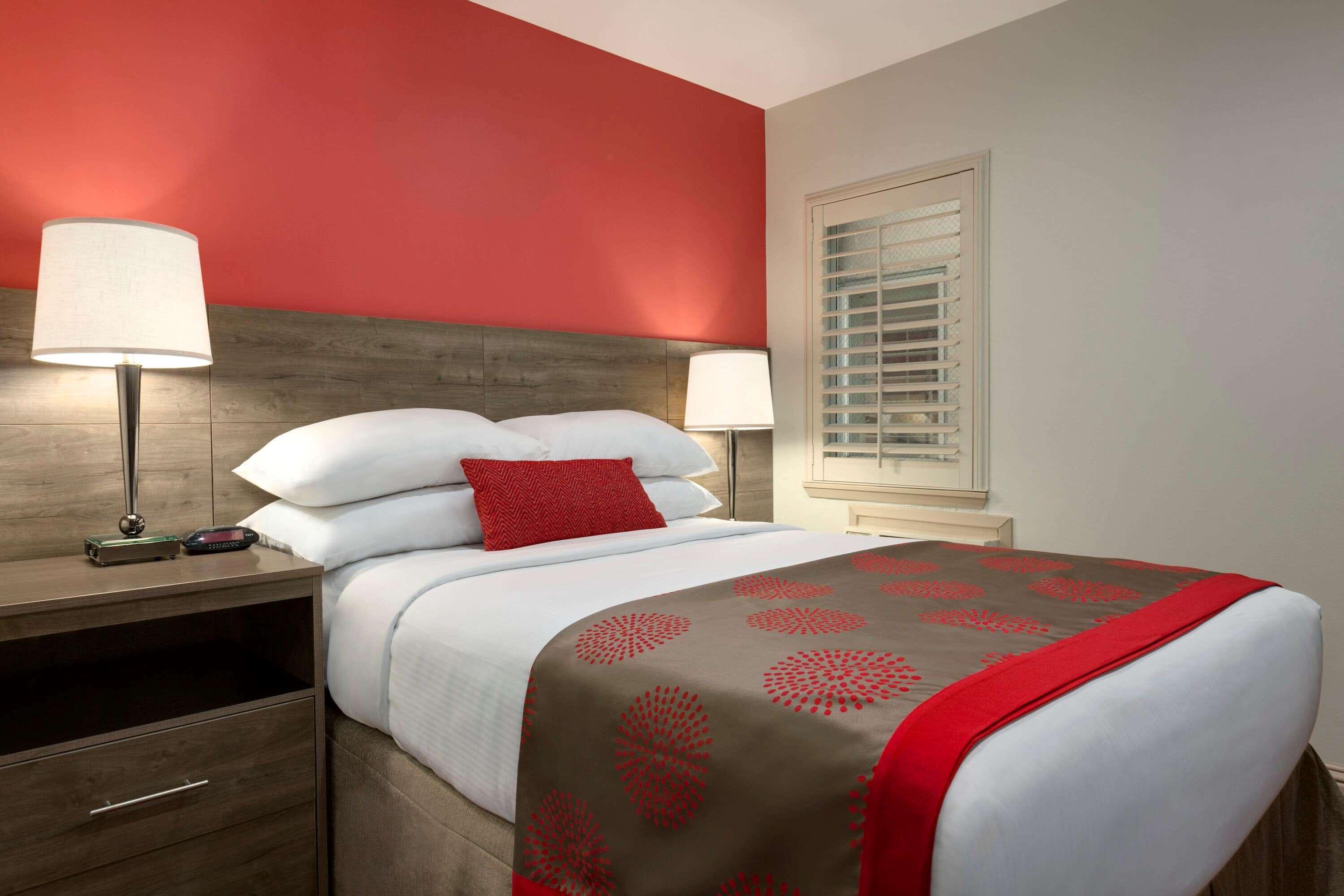 Ramada By Wyndham Oakland Downtown City Center Exterior foto